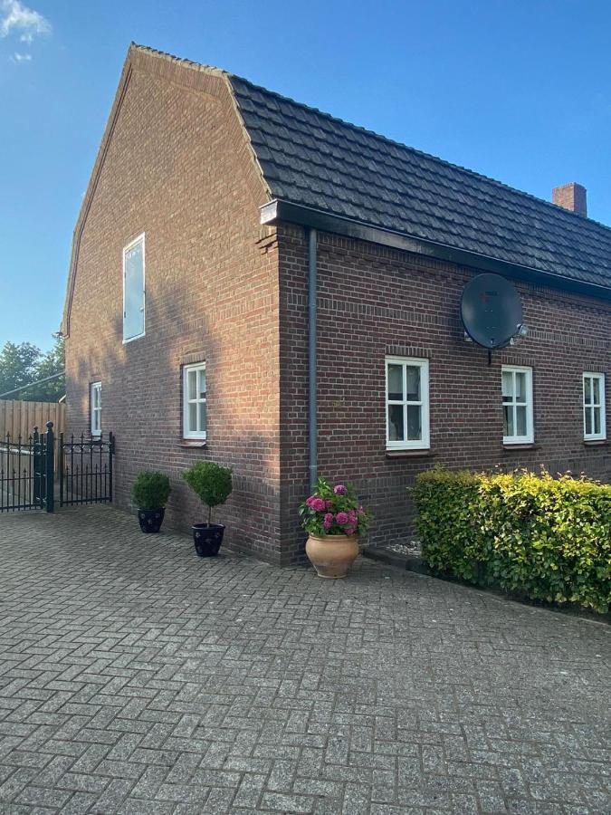 Op Ut Schoor Apartment Sint-Oedenrode Exterior foto